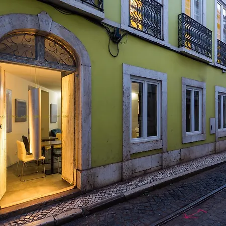 Alfama - Lounge Apartman *